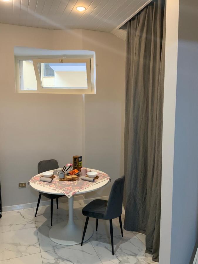 Central Station And City Rooms Link "13 Apartment" Amalfi Coast , 살레르노 외부 사진